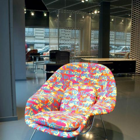 Out-fitting Showroom Knoll in expanded metal image 5