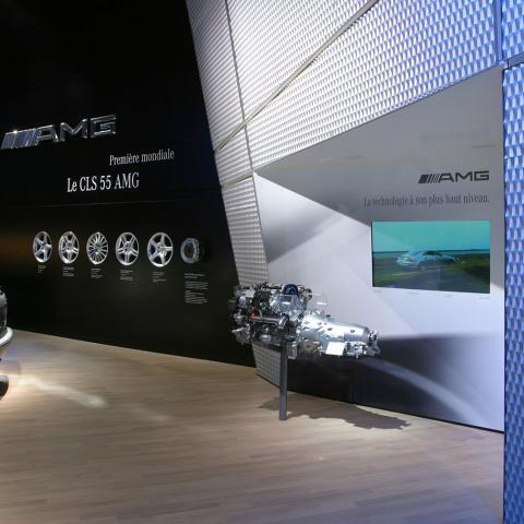 Allestimento in rete metallica Stand Mercedes-Benz foto 2